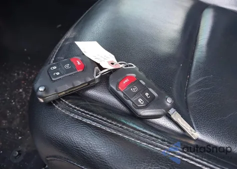 2019 Jeep Wrangler Unlimited Sahara 4X4 from USA, damaged, VIN 1C4HJXEN0KW504514